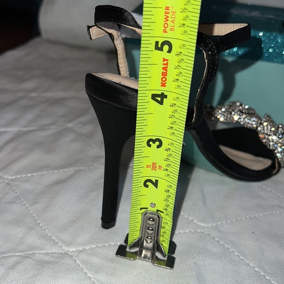 Blue by Betsey Johnson Black Satin Crystal Heels 👠 Size 7.5 NWT - Picture 13 of 16